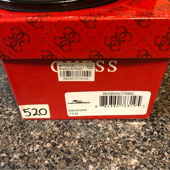 Guess Dressy Thong Sandals EUC - Picture 8 of 8